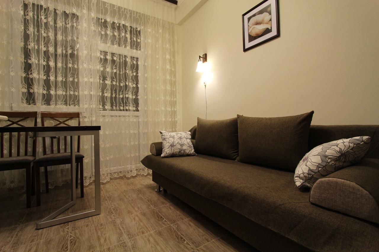Апартаменты Nadezhda Apartments on Kazybek bi st. Алматы-19